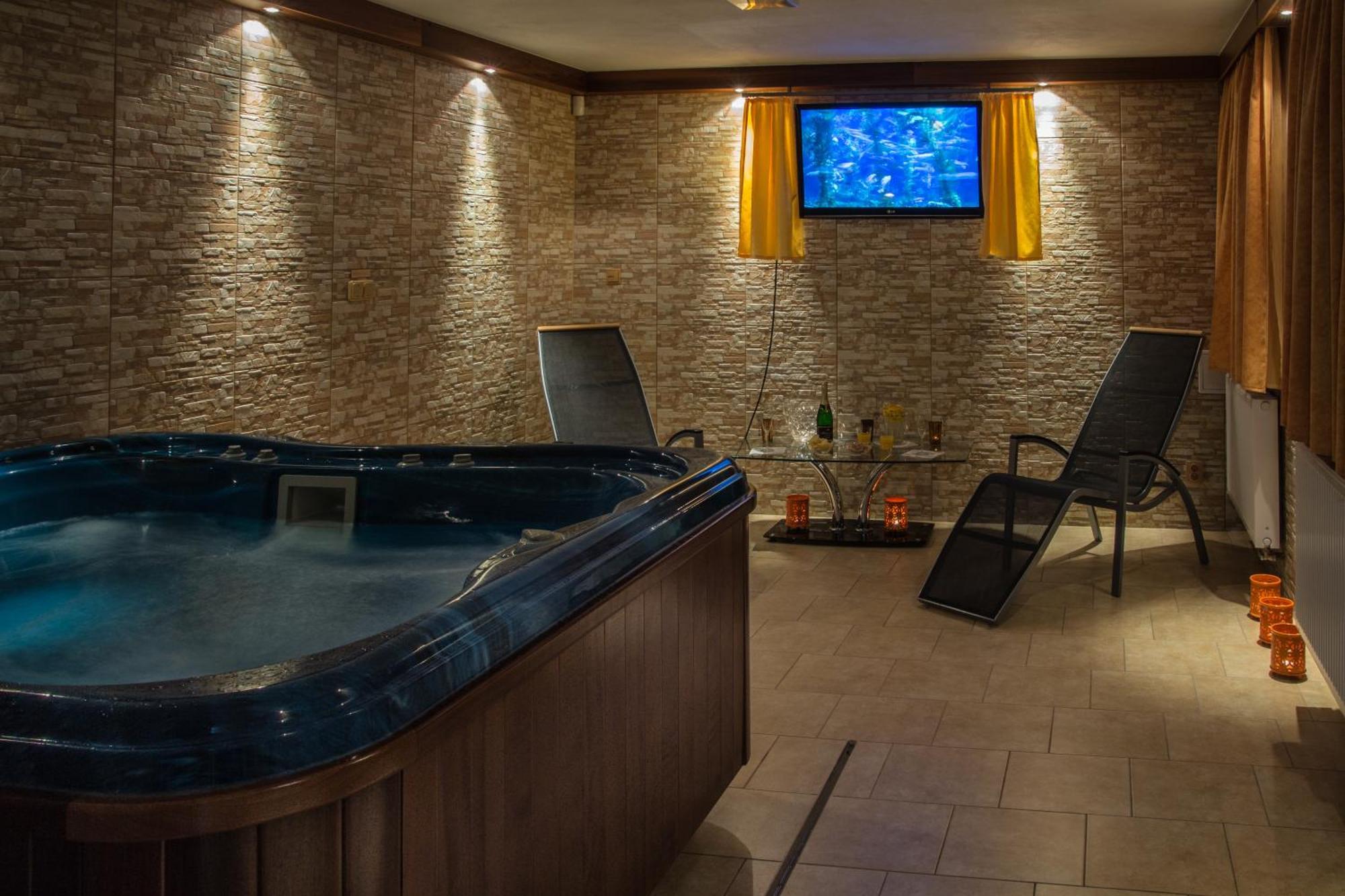 Wellness Penzion Palice Jindřichŭv Hradec Zewnętrze zdjęcie