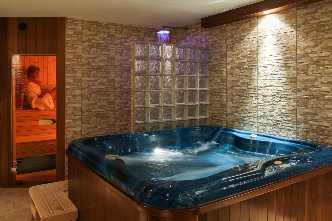 Wellness Penzion Palice Jindřichŭv Hradec Zewnętrze zdjęcie